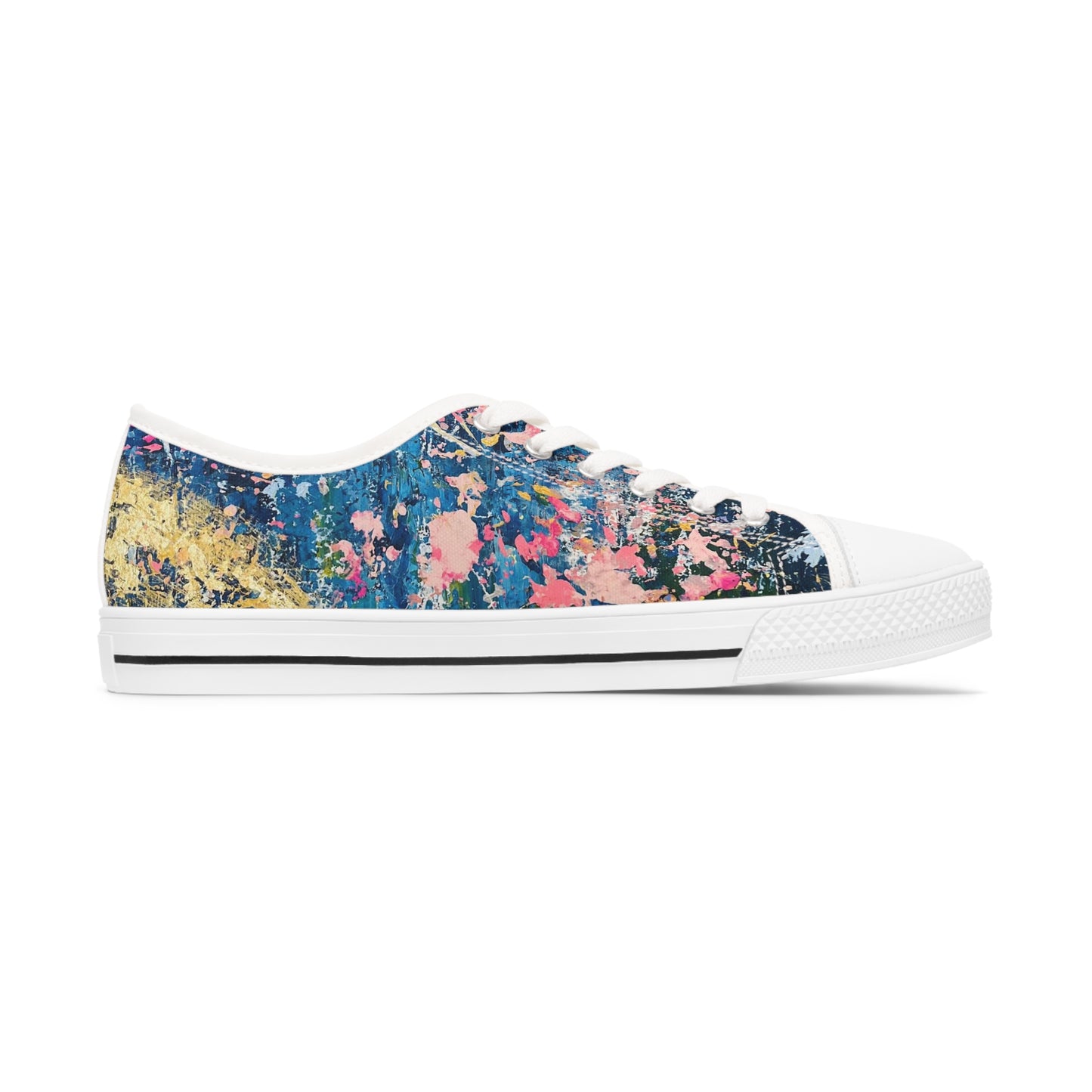 "When Pigs Fly" Women's Low Top Sneakers