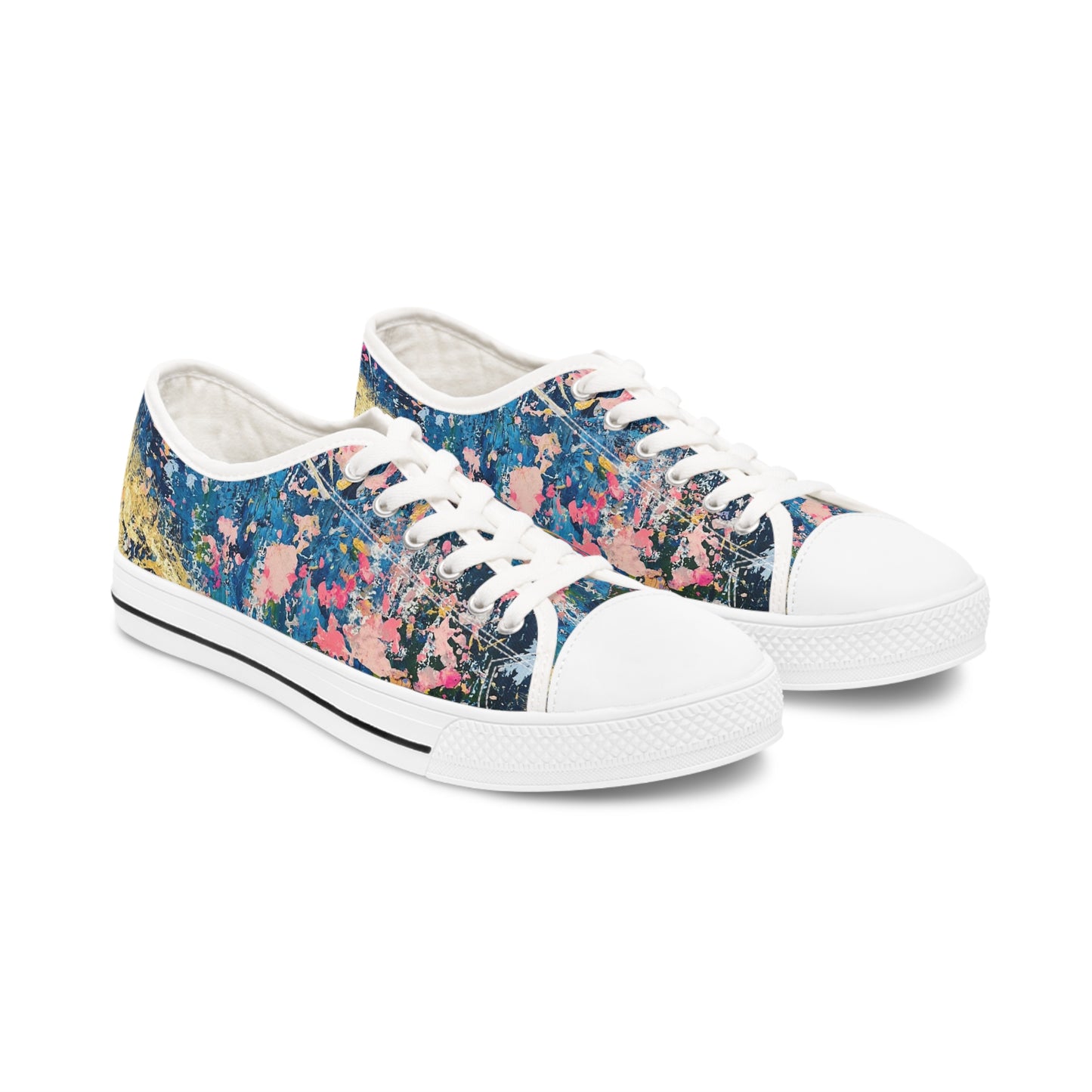 "When Pigs Fly" Women's Low Top Sneakers